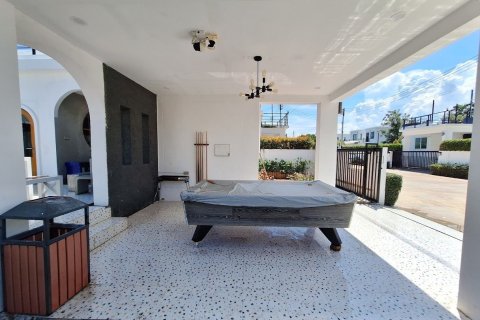 Вилла в Хуа Хине, Таиланд с 3 спальнями  № 136780 - фото 9