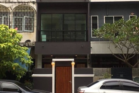 Townhouse à Khlong Toei, Bangkok, Thaïlande 3 chambres № 151758 - photo 1