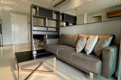 Студия в кондо в Ваттхане, Бангкок, Таиланд № 151755 - фото 2