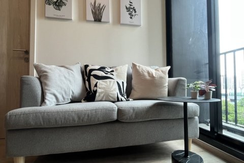 Кондоминиум с 2 спальнями в Хуай Кванге, Бангкок, Таиланд № 138721 - фото 2