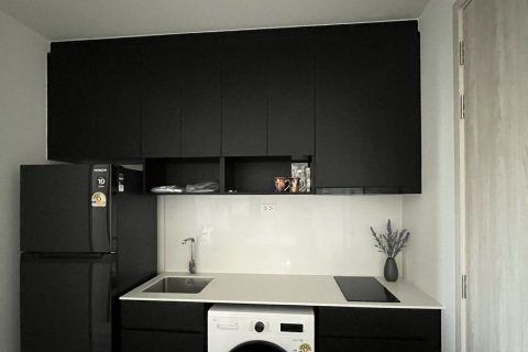 Кондоминиум с 2 спальнями в Хуай Кванге, Бангкок, Таиланд № 138721 - фото 7