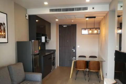 Condo à Watthana, Bangkok, Thaïlande, 2 chambres  № 138726 - photo 1