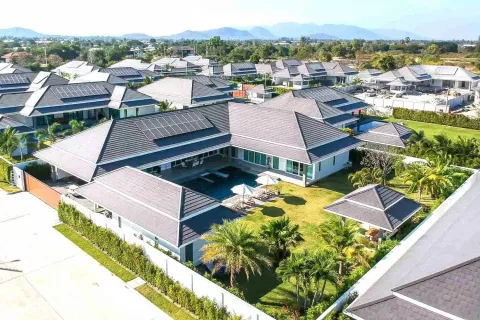 Villa in Cha-am, Thailand 5 bedrooms № 139331 - photo 1