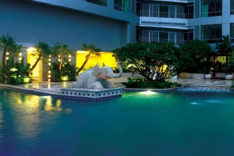 Condo in Khlong San, Bangkok, Thailand, 2 bedrooms № 139329 - photo 18