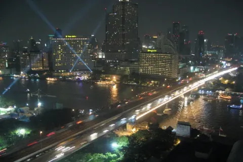 Condo in Khlong San, Bangkok, Thailand, 2 bedrooms № 139329 - photo 20