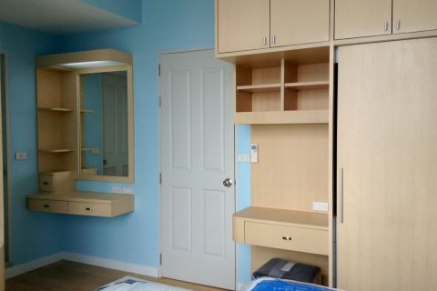 Condo in Khlong San, Bangkok, Thailand, 2 bedrooms № 139329 - photo 12