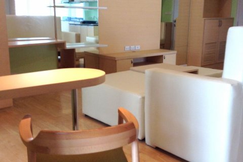 Condo in Khlong San, Bangkok, Thailand, 2 bedrooms № 139329 - photo 6