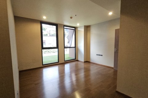 Condo à Sathon, Bangkok, Thaïlande, 3 chambres № 201226 - photo 5
