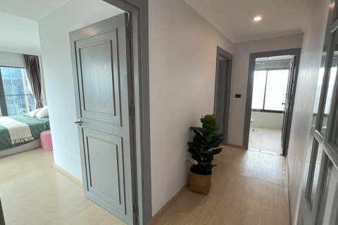 Condo à Khlong Toei, Bangkok, Thaïlande, 3 chambres № 201231 - photo 3