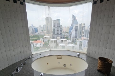 Condo à Khlong Toei, Bangkok, Thaïlande, 3 chambres № 201225 - photo 14