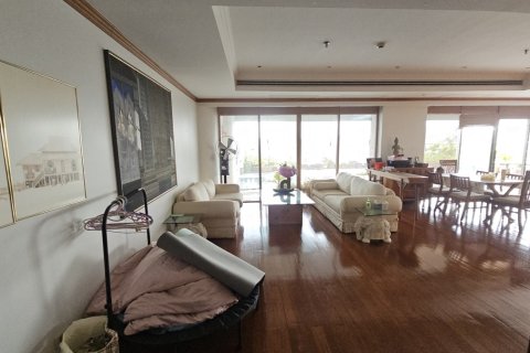 Condo à Khlong Toei, Bangkok, Thaïlande, 3 chambres № 201225 - photo 12