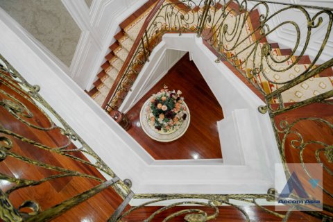 เพนต์เฮาส์ในปทุมวัน, กรุงเทพฯ, ประเทศไทย 6 ห้องนอน № 214561 - รูปถ่าย 3