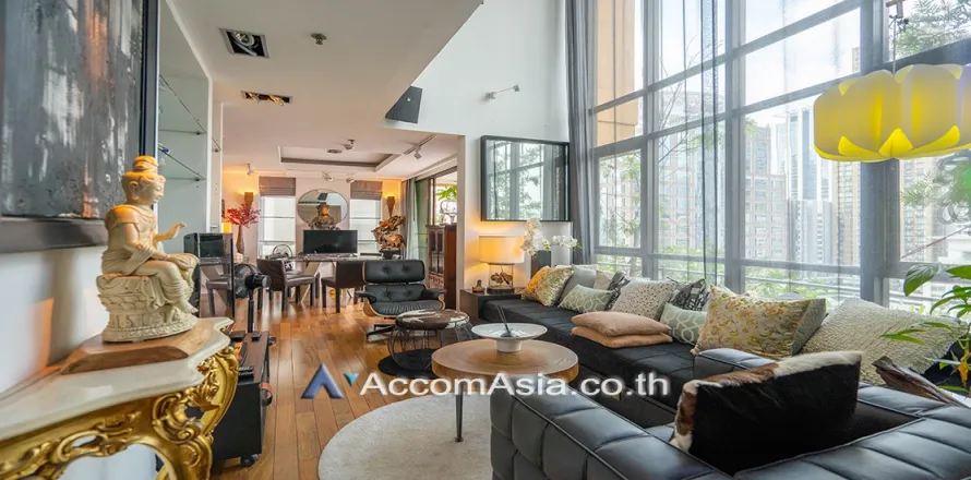 Duplex in Pathum Wan, Bangkok, Thailand 3 Schlafzimmer № 214560
