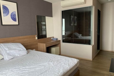 Condo à Sathon, Bangkok, Thaïlande, 2 chambres  № 169554