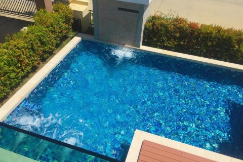 Villa in Chiang Mai, Thailand 4 bedrooms № 169556 - photo 3