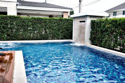 Villa in Chiang Mai, Thailand 4 bedrooms № 169556 - photo 20