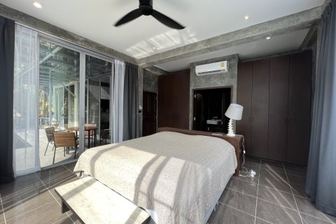 Villa in Phuket, Thailand 4 bedrooms № 169557 - photo 4