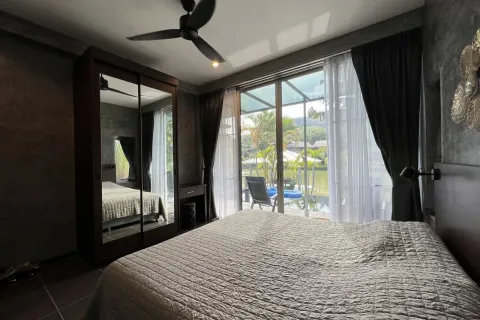 Villa in Phuket, Thailand 4 bedrooms № 169557 - photo 14