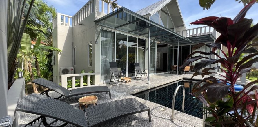 Villa in Phuket, Thailand 4 bedrooms № 169557