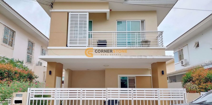 Studio on Jomtien Beach, Pattaya, Thailand № 172516