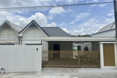 Дом в Паклоке, Таиланд с 3 спальнями  № 135730 - фото 1