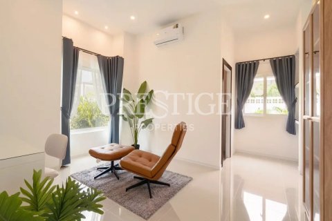 House in Pattaya, Thailand 3 bedrooms № 202040 - photo 11