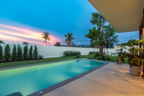 Villa in Hua Hin, Thailand 3 bedrooms № 170228 - photo 23