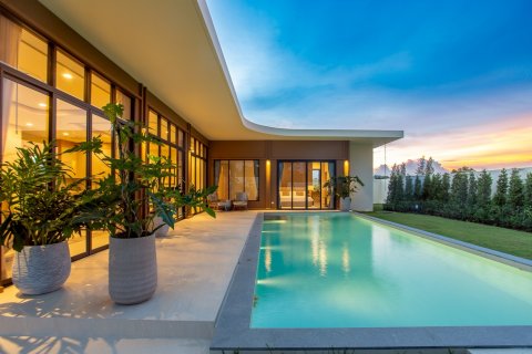 Chalet de 3 dormitorios en Hua Hin, Tailandia № 170228 - foto 28