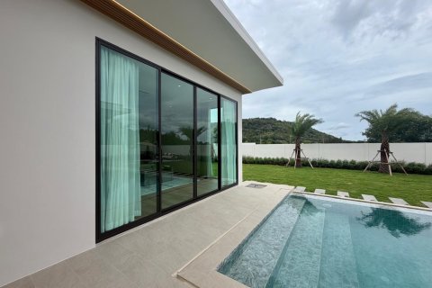 Chalet de 3 dormitorios en Hua Hin, Tailandia № 170230 - foto 7