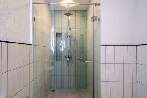 Appartement à Pattaya, Thaïlande 2 chambres № 134121 - photo 19