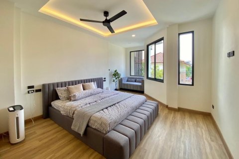 Villa in Chiang Mai, Thailand 5 bedrooms № 155317 - photo 13