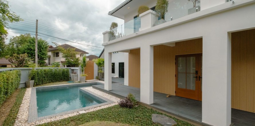 Maison à Chiang Mai, Thaïlande 4 chambres № 155319