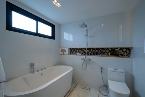 House in Chiang Mai, Thailand 4 bedrooms № 155319 - photo 21