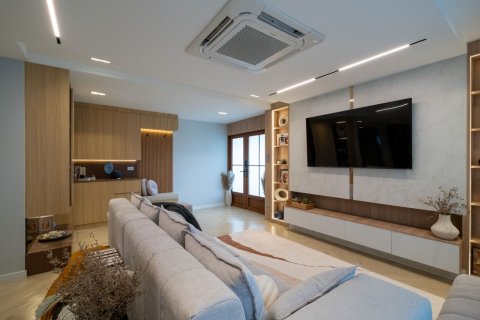 House in Chiang Mai, Thailand 4 bedrooms № 155319 - photo 6