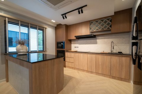 House in Chiang Mai, Thailand 4 bedrooms № 155319 - photo 9