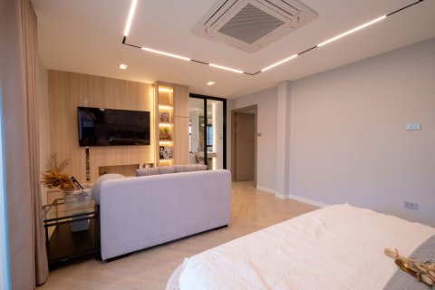 House in Chiang Mai, Thailand 4 bedrooms № 155319 - photo 13