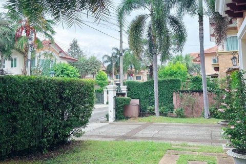 House in Chiang Mai, Thailand 3 bedrooms № 155323 - photo 3