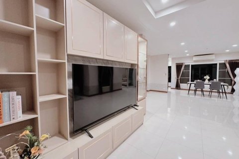 House in Chiang Mai, Thailand 3 bedrooms № 155323 - photo 5