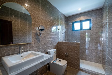 Дом в Чиангмае, Таиланд с 6 спальнями № 155318 - фото 25