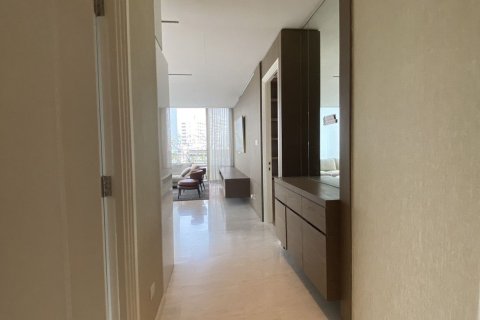 Condo à Sathon, Bangkok, Thaïlande, 2 chambres  № 167214 - photo 11