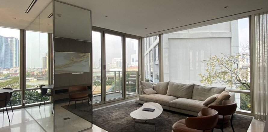 Condo à Sathon, Bangkok, Thaïlande, 2 chambres  № 167214