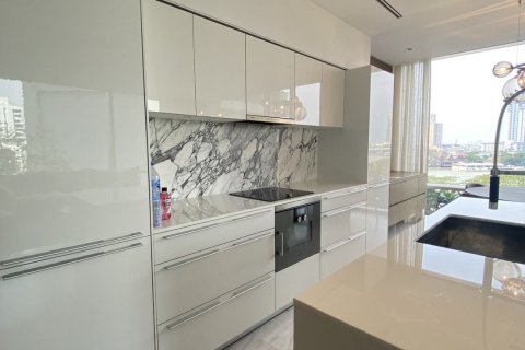 Condo à Sathon, Bangkok, Thaïlande, 2 chambres  № 167214 - photo 15