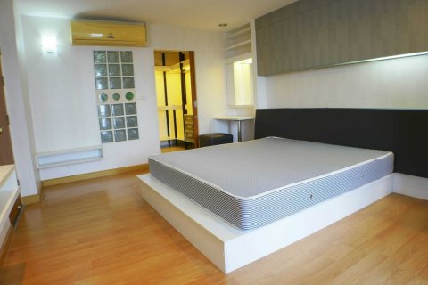 Кондоминиум с 2 спальнями в Клонг Тоэй, Бангкок, Таиланд № 167217 - фото 7