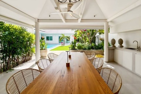 Villa in Hua Hin, Thailand 3 bedrooms № 164085 - photo 9