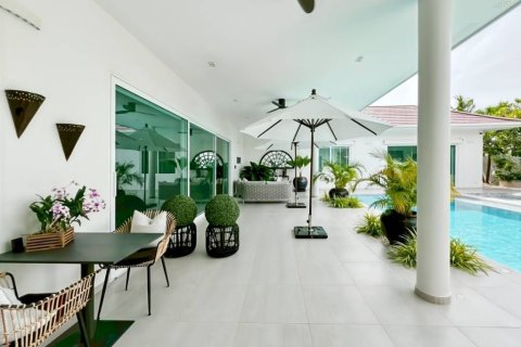 Villa in Hua Hin, Thailand 3 bedrooms № 164085 - photo 20