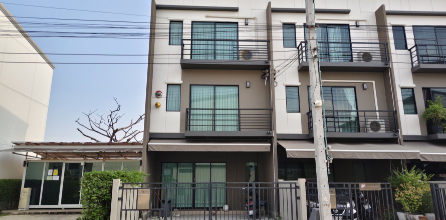 Таунхаус в Правете, Бангкок, Таиланд с 3 спальнями  № 164088