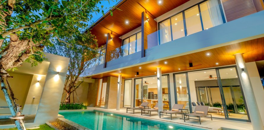 Villa in Phuket, Thailand 3 bedrooms № 164089