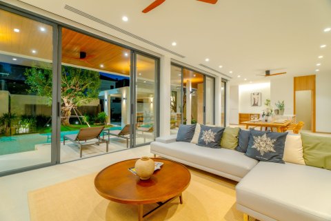 Villa in Phuket, Thailand 3 bedrooms № 164089 - photo 24