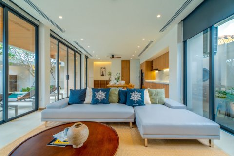 Villa in Phuket, Thailand 3 bedrooms № 164089 - photo 14