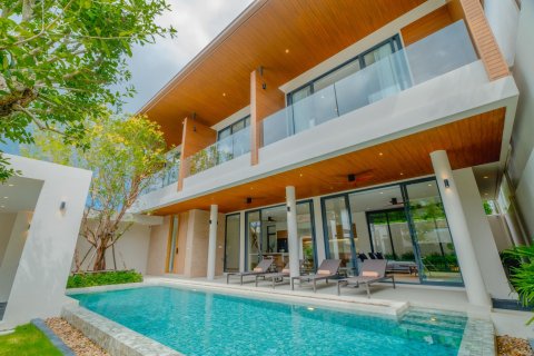 Villa in Phuket, Thailand 3 bedrooms № 164089 - photo 20